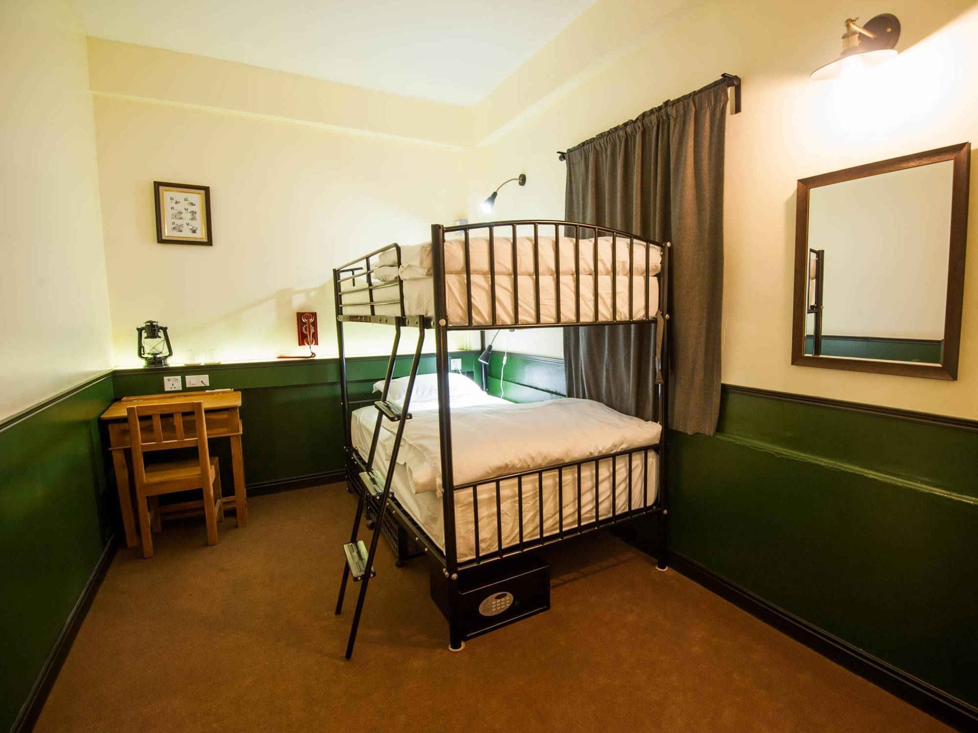 The Motley House Hostel Bangkok Kültér fotó
